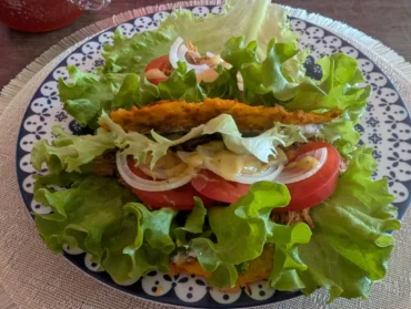 Marchewkowa tortilla z szarpaną wieprzowiną 2